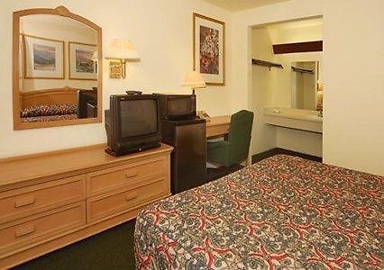 Econo Lodge Ешленд Номер фото
