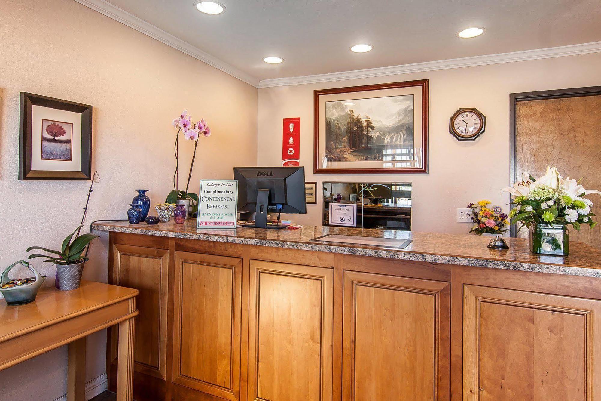 Econo Lodge Ешленд Екстер'єр фото